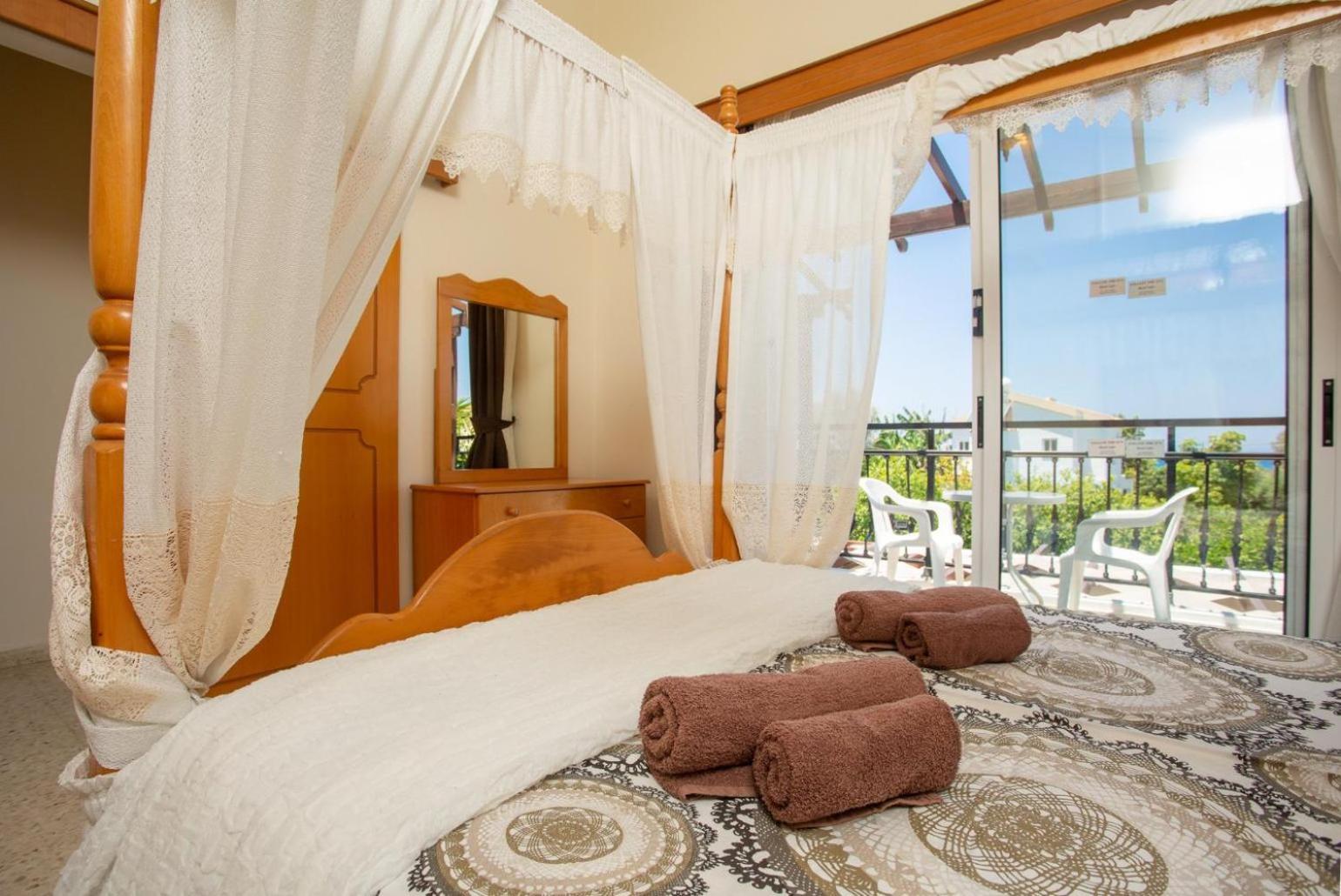 Sun Beach Villa Thio Polis Exterior foto