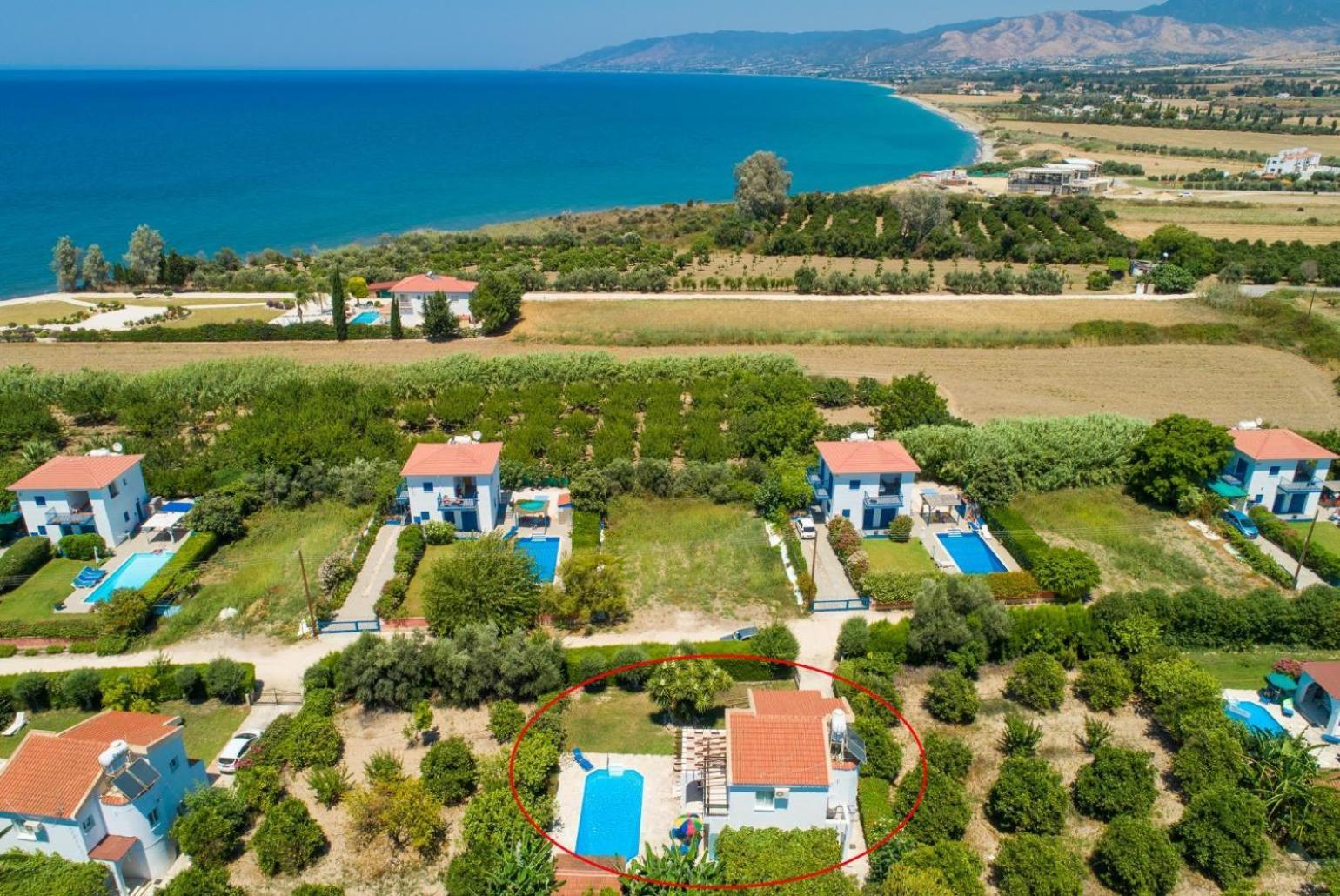 Sun Beach Villa Thio Polis Exterior foto
